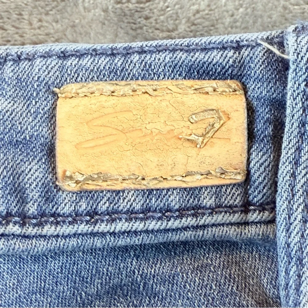 Seven‎ 7 Women's Jeans Size 4 Mid Rise Ankle Skinny Red Trim Raw Hem Distressed